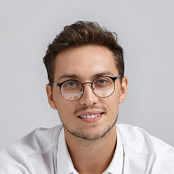 Денис Шестаков